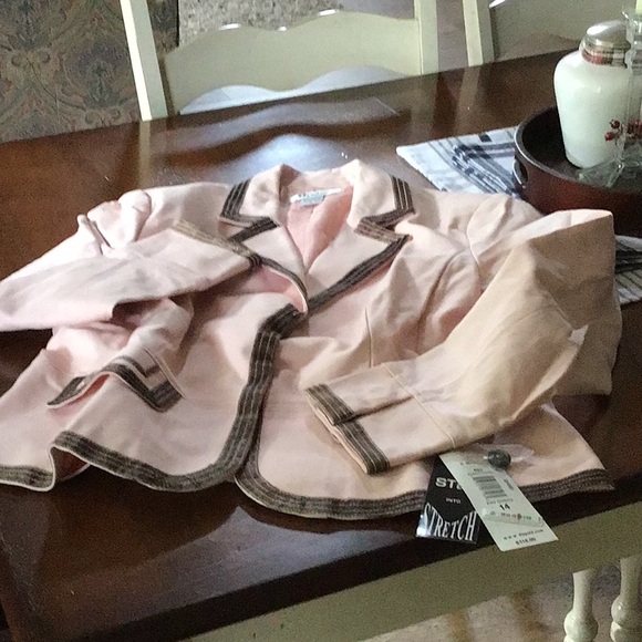 Nygard skirt with matching jacket - Picture 3 of 5